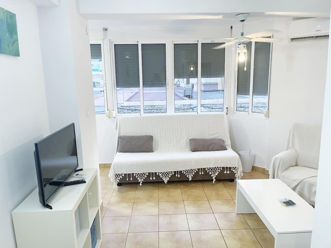 Apartamento Centrico Plazamar 4 Piscina Torre Del Mar Exteriér fotografie